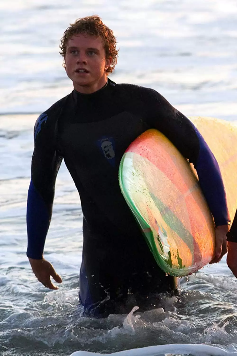 「マーヴェリックス 波に魅せられた男たち」ジョニー・ウェストンの画像