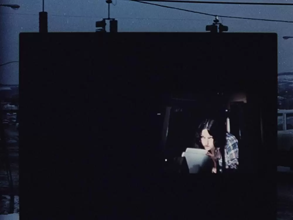 ウィ・キャント・ゴー・ホーム・アゲインの画像