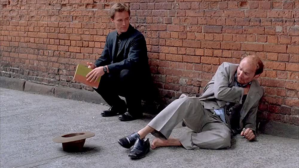 アンビリーバブル・トゥルースの画像