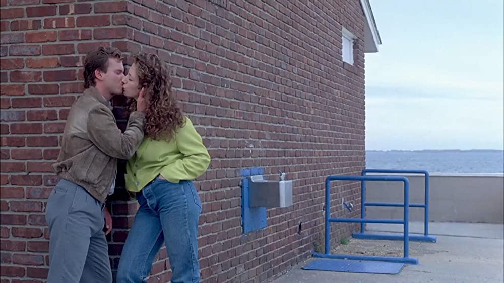 アンビリーバブル・トゥルースの画像