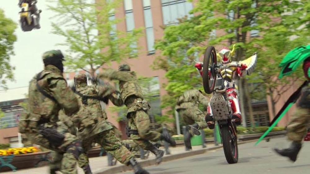 劇場版 仮面ライダー鎧武 サッカー大決戦！黄金の果実争奪杯！の画像