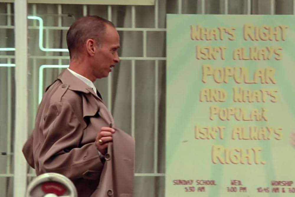 ヘアスプレーの画像