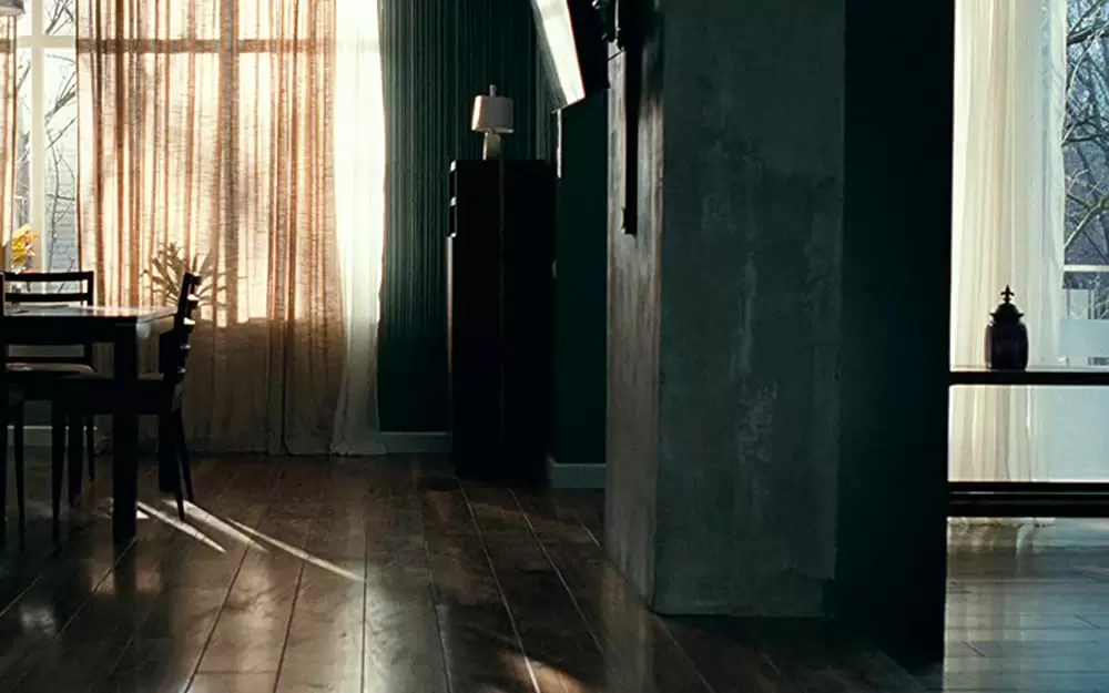 エレナの惑いの画像