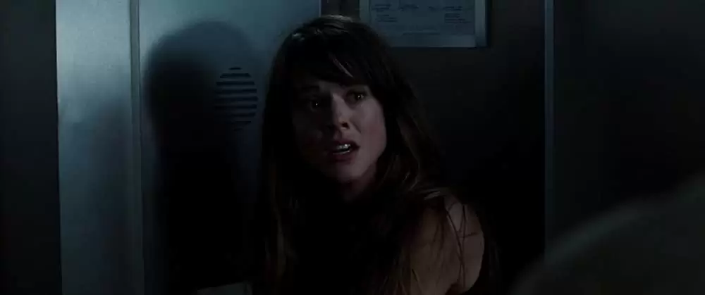 「デッドハング」サラ・バトラーの画像