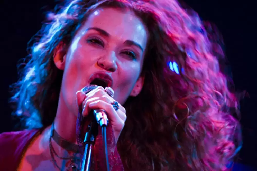 アクロス・ザ・ユニバースの画像