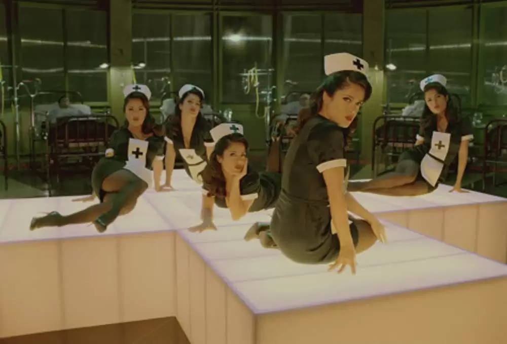 「アクロス・ザ・ユニバース」サルマ・ハエックの画像