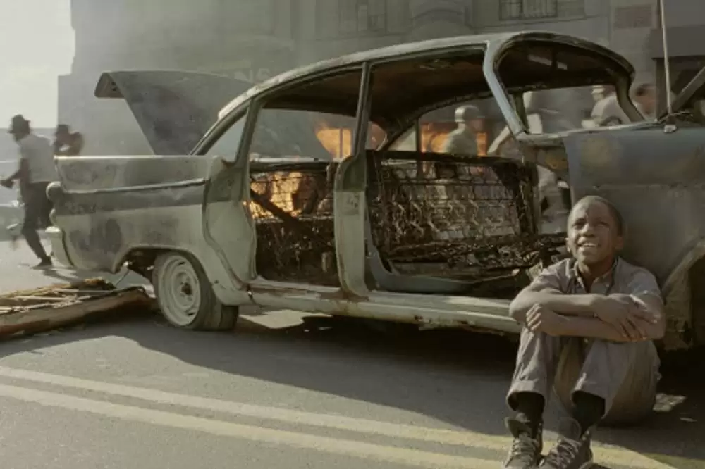 アクロス・ザ・ユニバースの画像