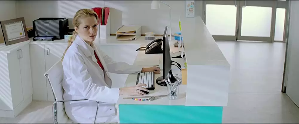 「殺し屋チャーリーと6人の悪党」テリーサ・パーマーの画像