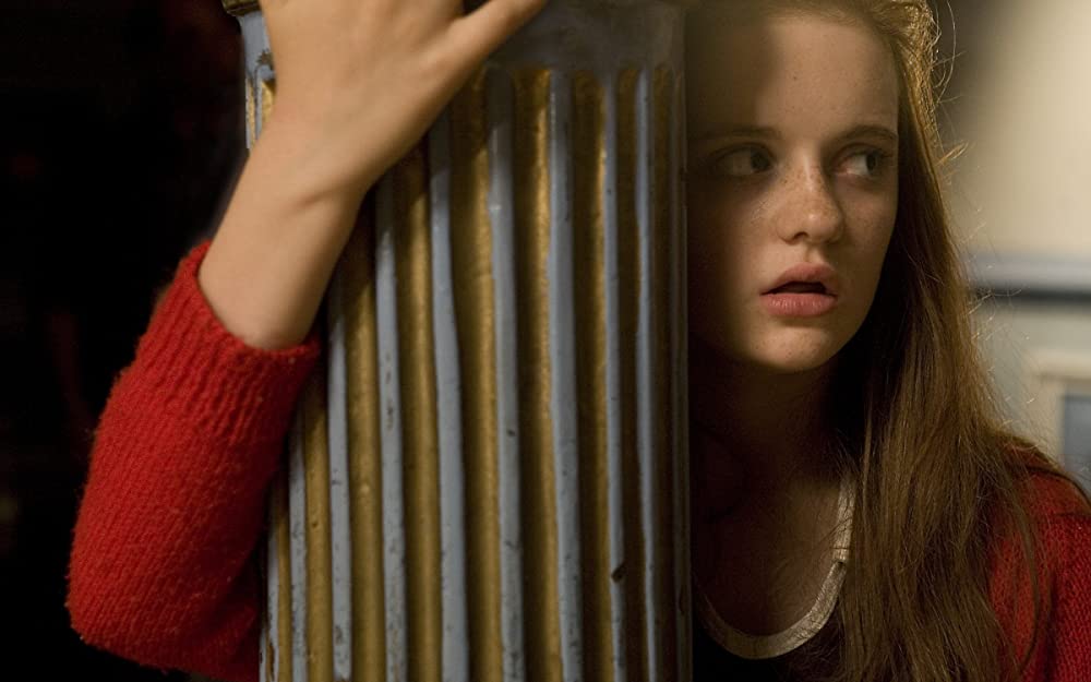 サリー 死霊と戯れる少女の画像