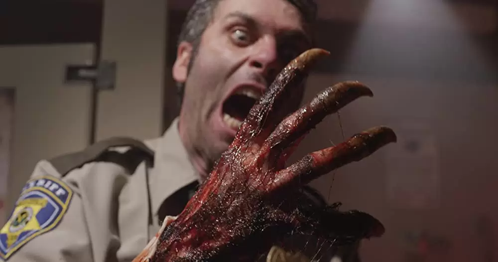 「ウルフ・コップ」レオ・ファファードの画像