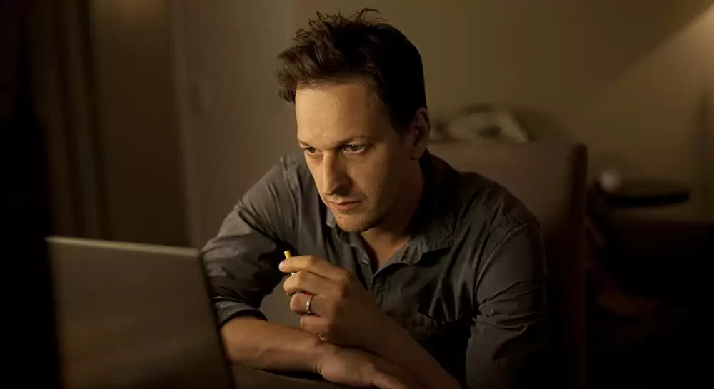 「バードピープル」ジョシュ・チャールズの画像