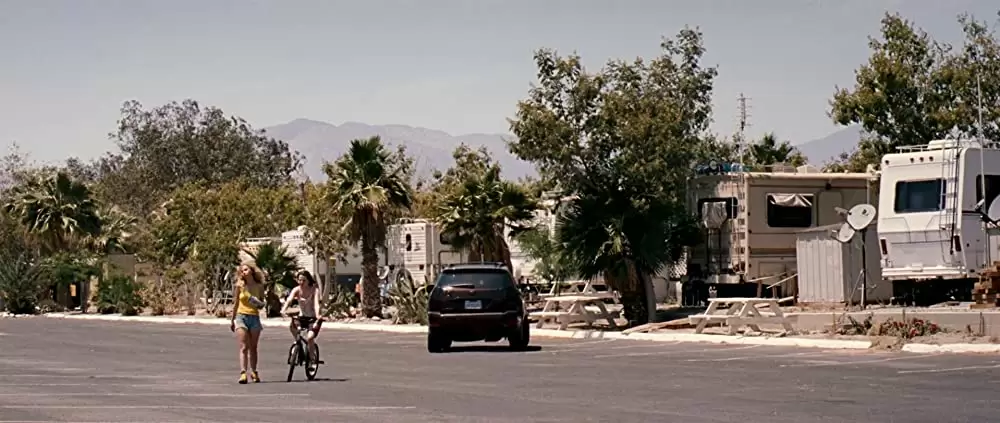 「リトル・バード 164マイルの恋」ケイ・パナベイカー & ジュノー・テンプルの画像