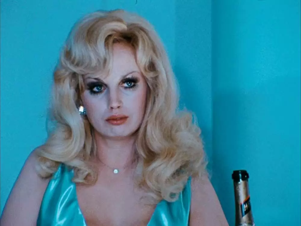 あやつり糸の世界の画像