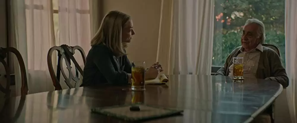 「あなたの旅立ち、綴ります」フィリップ・ベイカー・ホール & アマンダ・セイフライドの画像