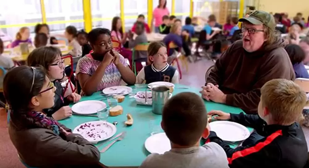 マイケル・ムーアの世界侵略のススメの画像