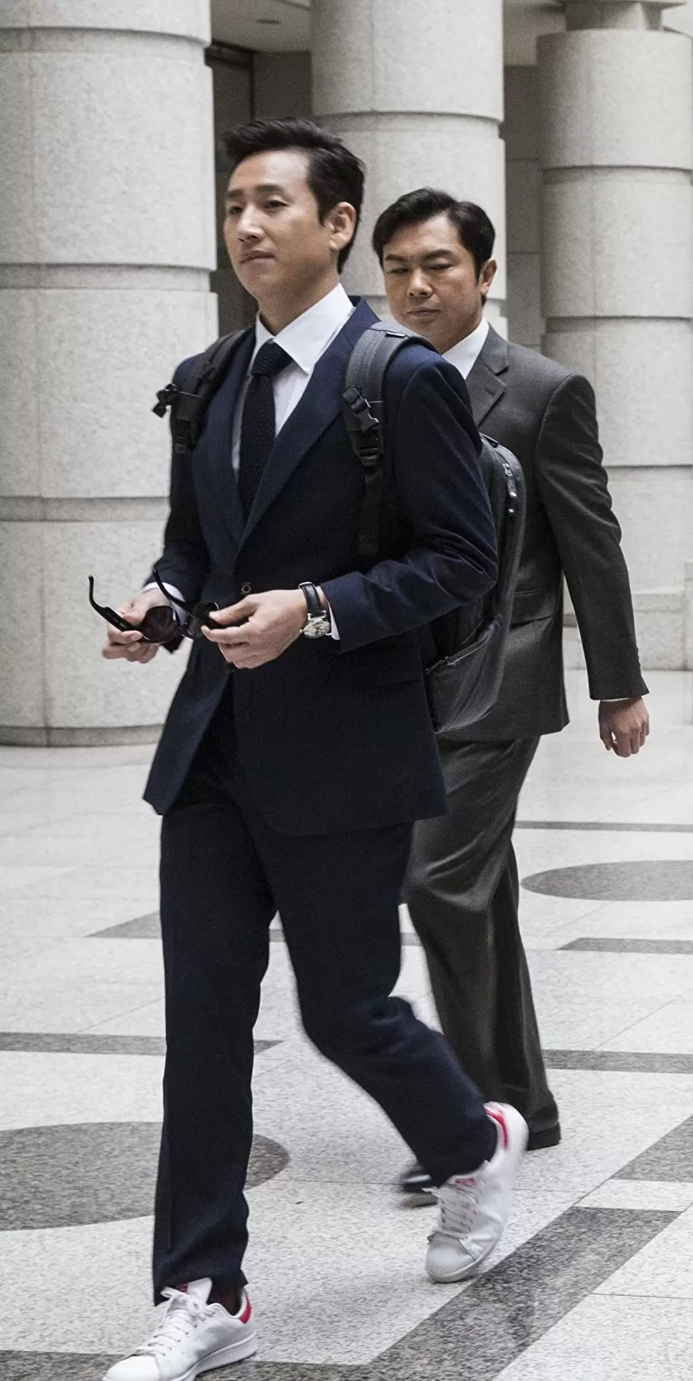 奴が嘲笑うの画像