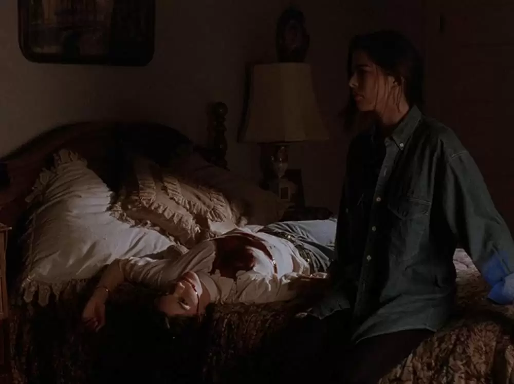 「ヘルブレイン／血塗られた頭脳」ローラ・ハリング & Samantha Scullyの画像