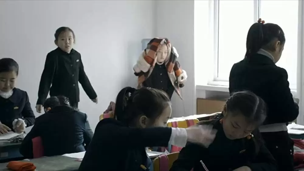 太陽の下で 真実の北朝鮮の画像