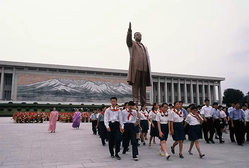 太陽の下で 真実の北朝鮮の画像
