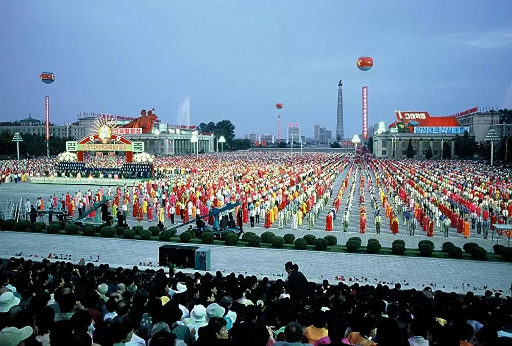 太陽の下で 真実の北朝鮮の画像