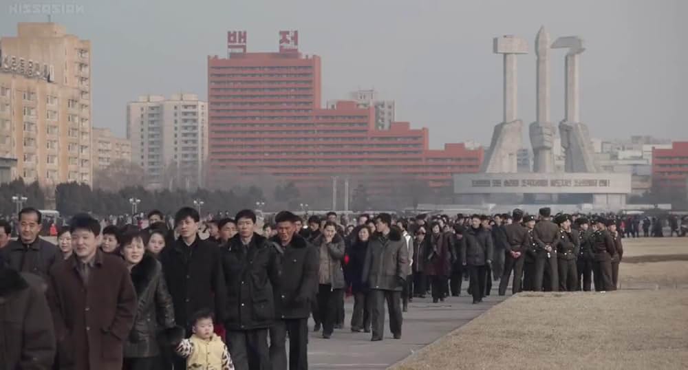 太陽の下で 真実の北朝鮮の画像