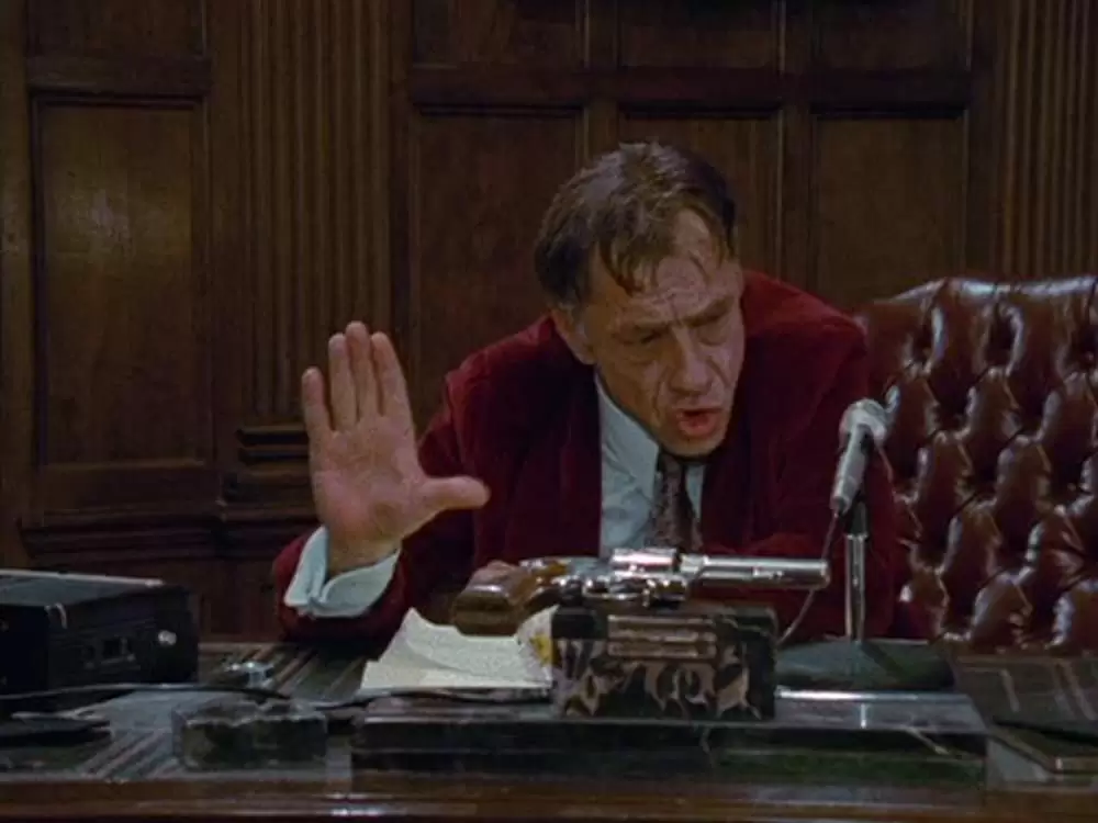 「名誉ある撤退〜ニクソンの夜〜」フィリップ・ベイカー・ホールの画像