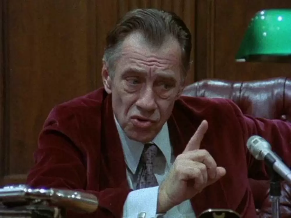 「名誉ある撤退〜ニクソンの夜〜」フィリップ・ベイカー・ホールの画像