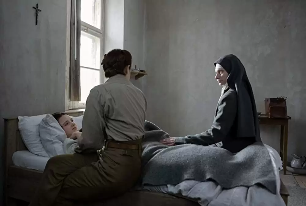 「夜明けの祈り」アガタ・ブゼク & ルー・ドゥ・ラージュ & アンナ・プロフニアクの画像