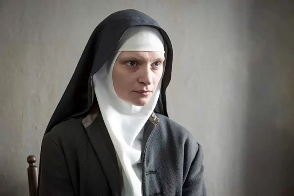 「夜明けの祈り」アガタ・ブゼクの画像