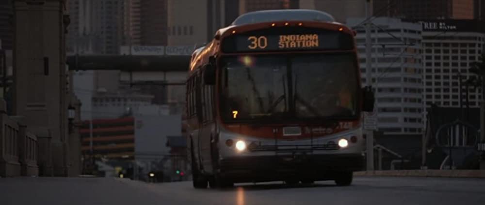 ペット 檻の中の乙女の画像