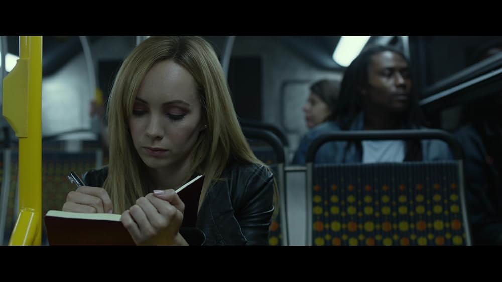 ペット 檻の中の乙女の画像