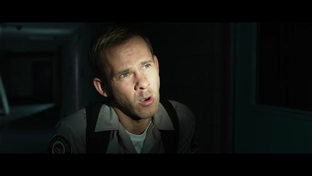 ペット 檻の中の乙女の画像