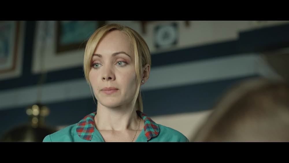 ペット 檻の中の乙女の画像