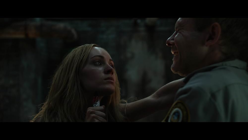 ペット 檻の中の乙女の画像