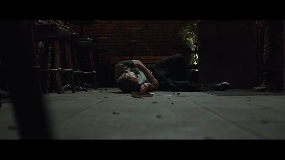 ペット 檻の中の乙女の画像