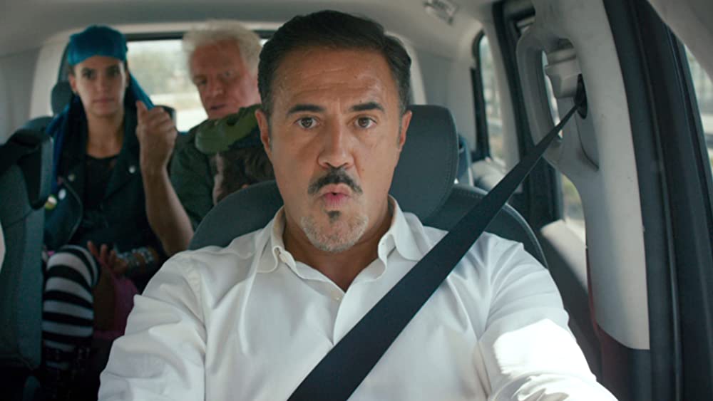 ボン・ボヤージュ 家族旅行は大暴走の画像