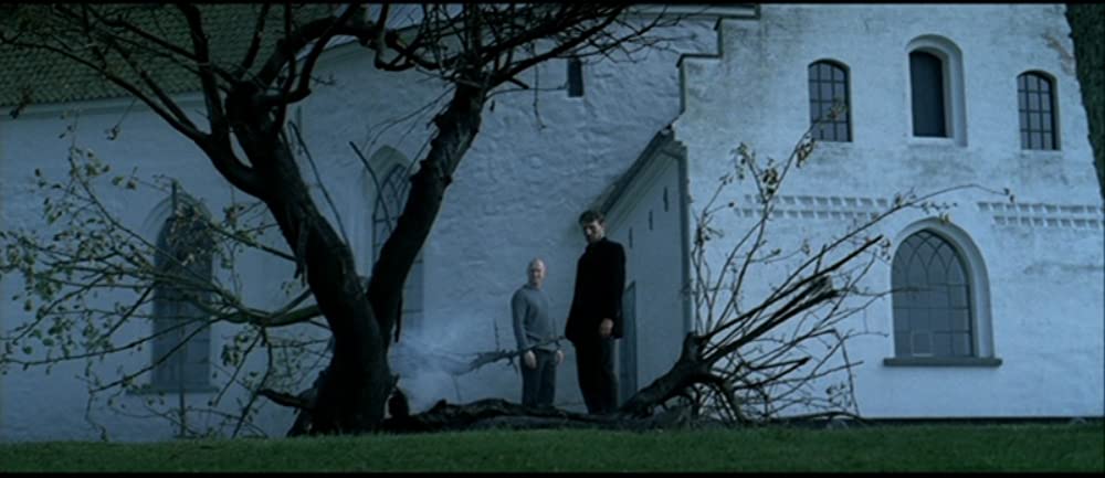 アダムズ・アップルの画像