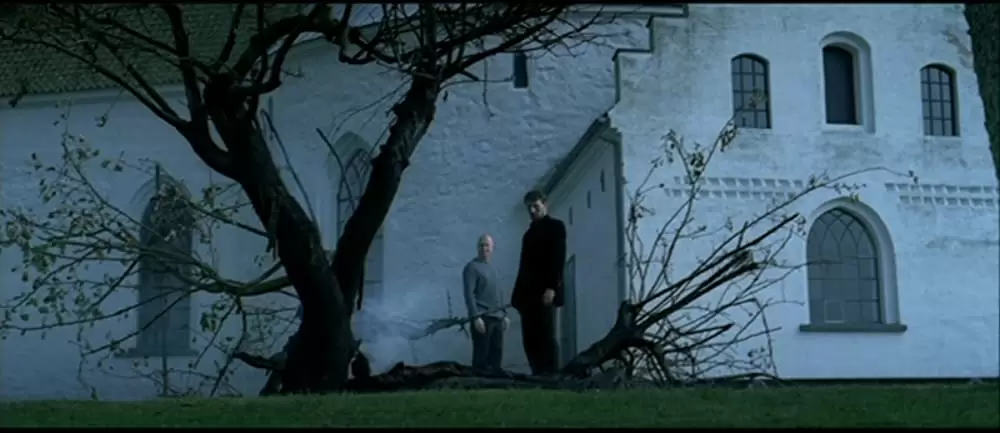 アダムズ・アップルの画像