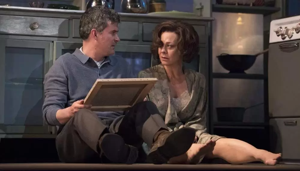 ナショナル・シアター・ライヴ 2017 「深く青い海」の画像