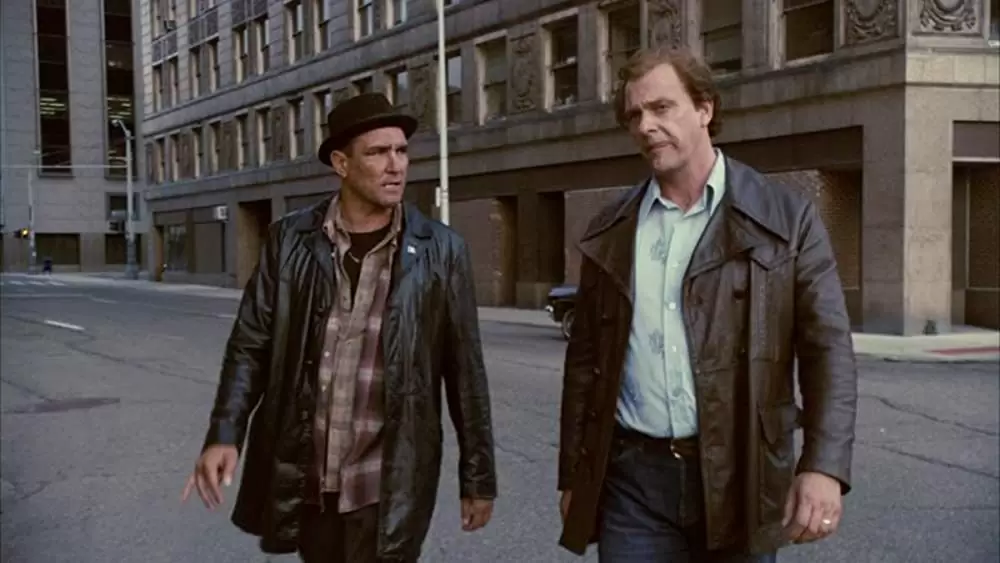 「キル・ザ・ギャング 36回の爆破でも死ななかった男」ビニー・ジョーンズ & レイ・スティーブンソンの画像