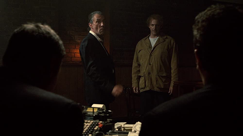 「キル・ザ・ギャング 36回の爆破でも死ななかった男」レイ・スティーブンソンの画像