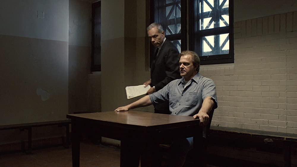 「キル・ザ・ギャング 36回の爆破でも死ななかった男」レイ・スティーブンソンの画像