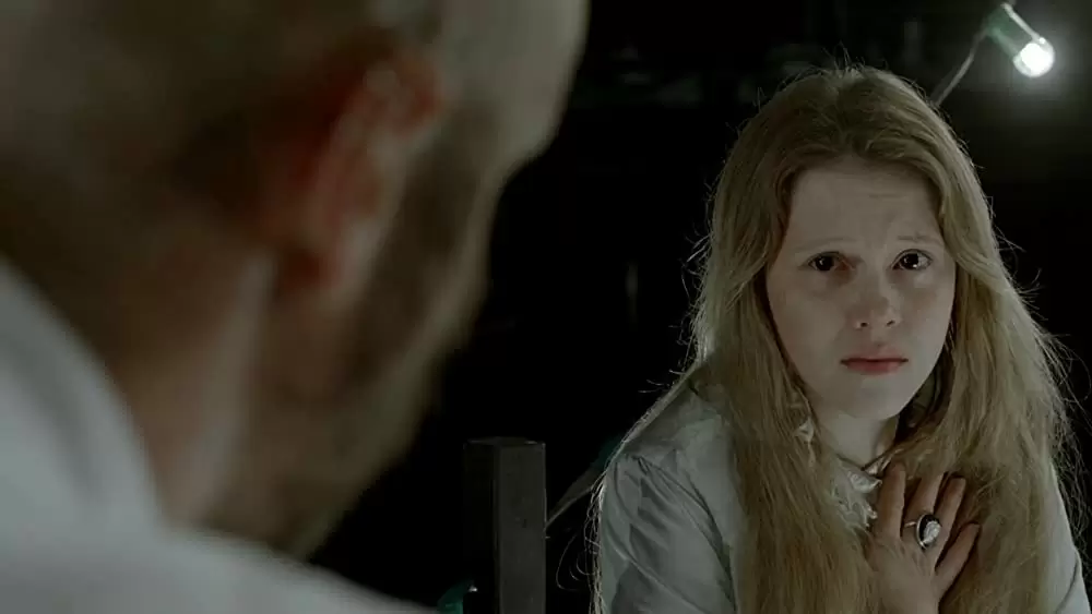 「ゆれる人魚」マルタ・マズレクの画像