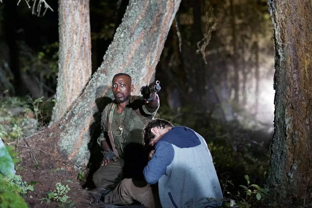 「ウェズリー・スナイプス コンタクト」ウェズリー・スナイプス & RJ・ミッテの画像