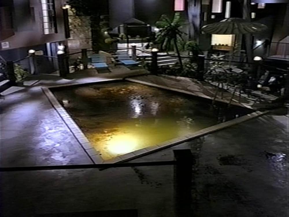 トビー・フーパーの世にも不思議な怪奇アパートメントの画像