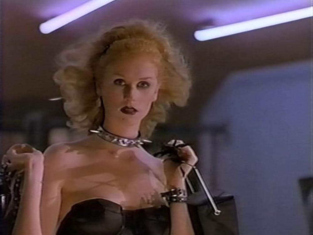 トビー・フーパーの世にも不思議な怪奇アパートメントの画像