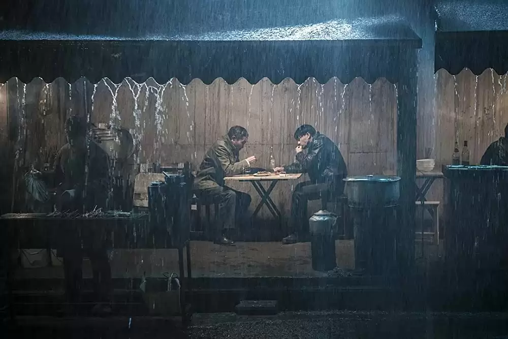 迫り来る嵐の画像