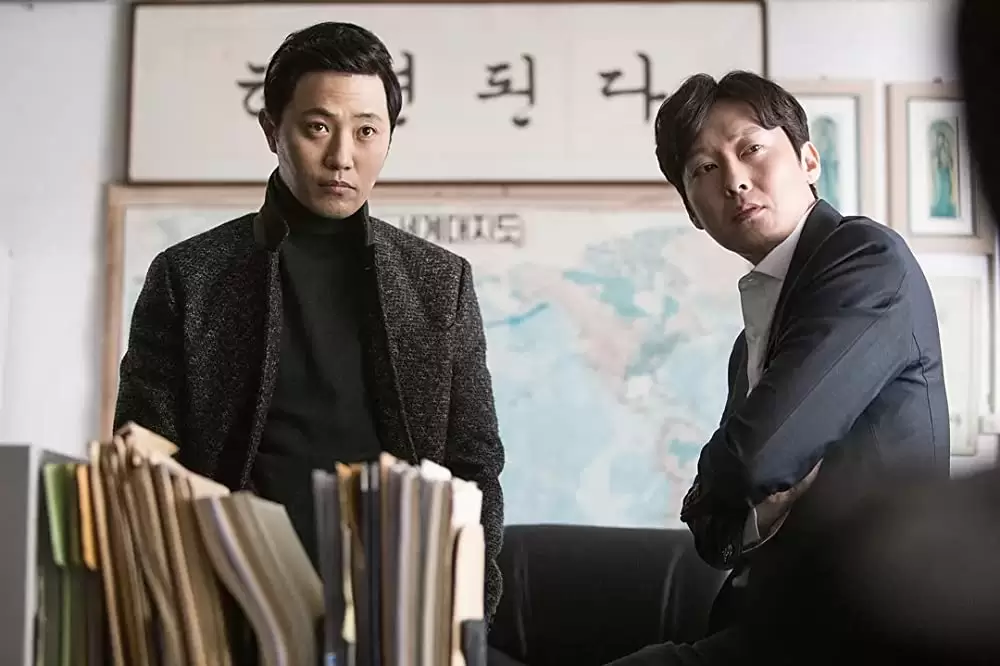 ワンライン／5人の詐欺師たちの画像