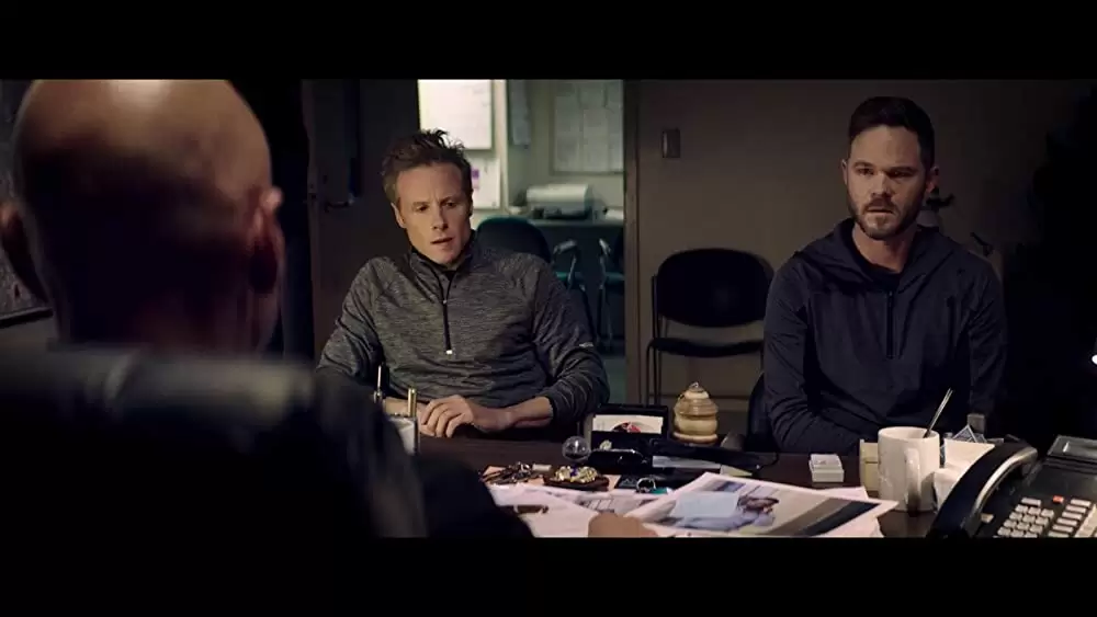 「アクト・オブ・バイオレンス」ブルース・ウィリス & ショーン・アシュモア & アシュトン・ホームズの画像