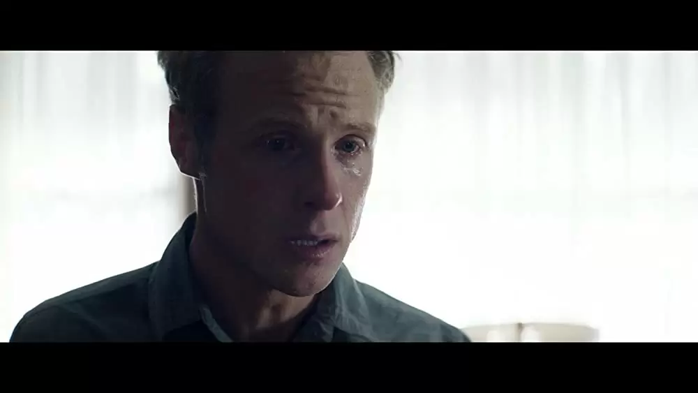 「アクト・オブ・バイオレンス」アシュトン・ホームズの画像